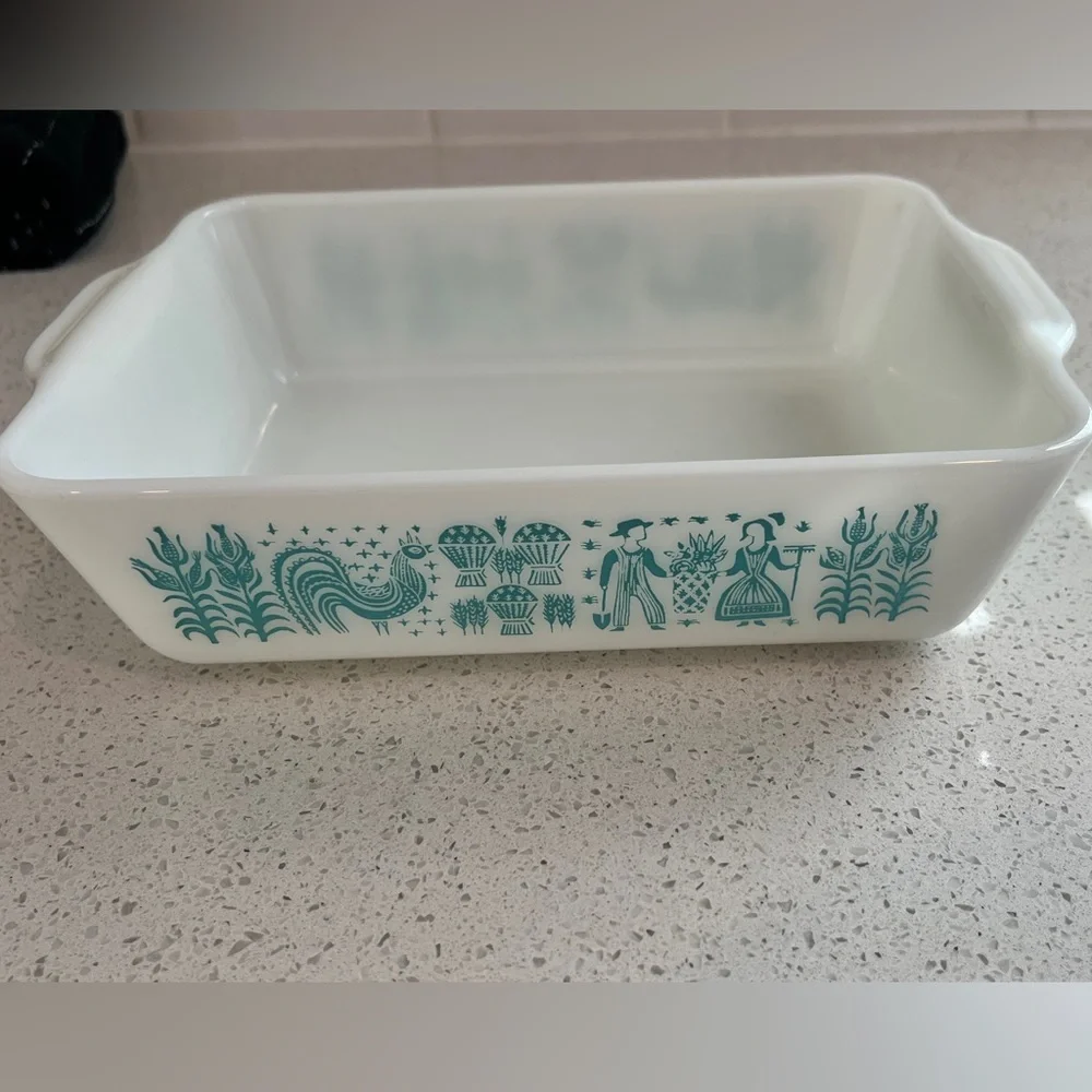 Pyrex  White Casserole Dish with Teal Farm Motif
